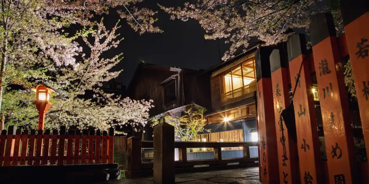 Is Gion Worth It? There Are Two Gions — and the Let-Down Visitors Met the Wrong One