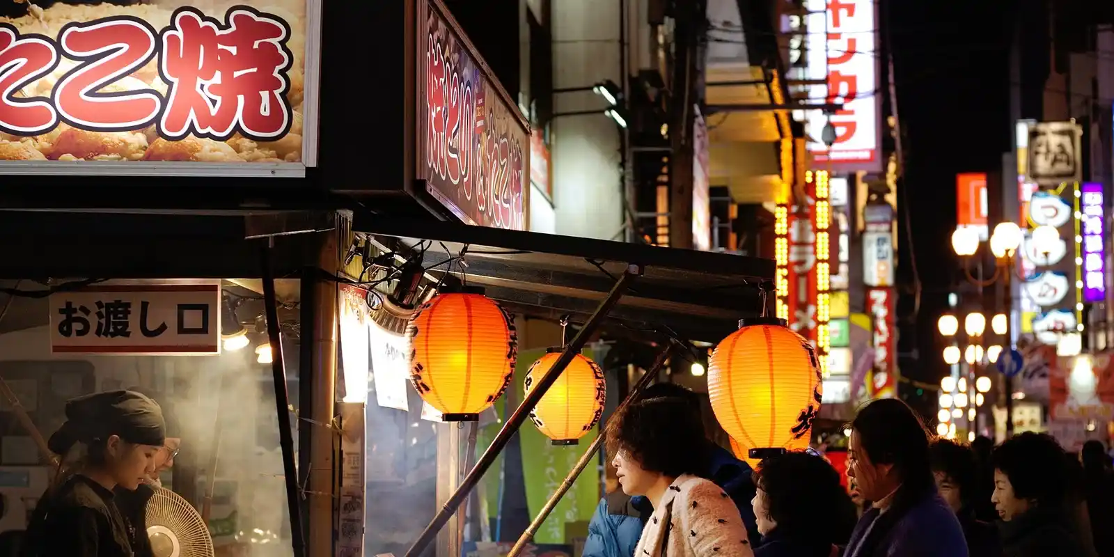 Is It Rude to Eat While Walking in Japan? — What Japanese People Actually Think