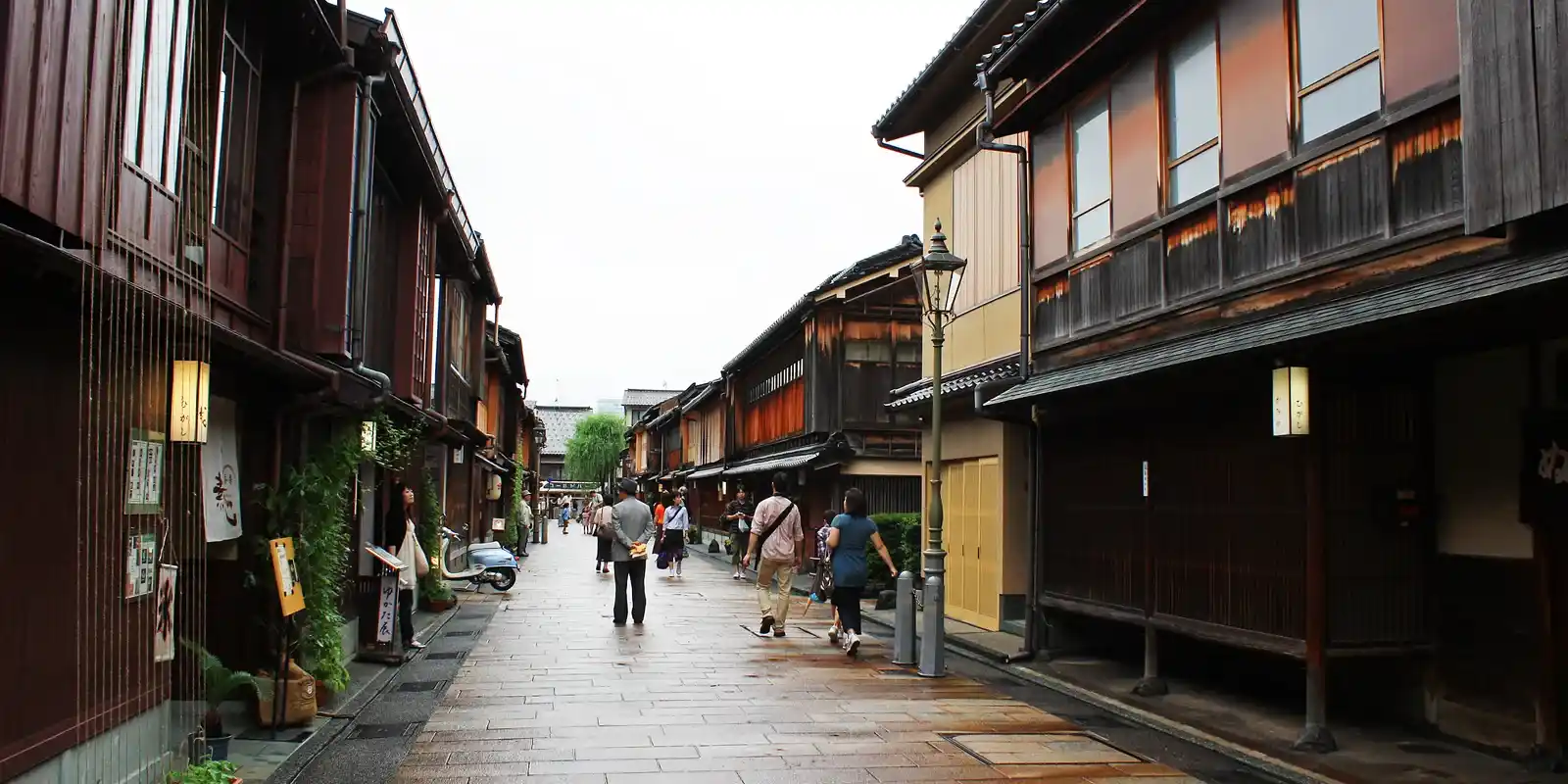Is Kanazawa Worth It? What Foreign and Japanese Visitors Actually Say