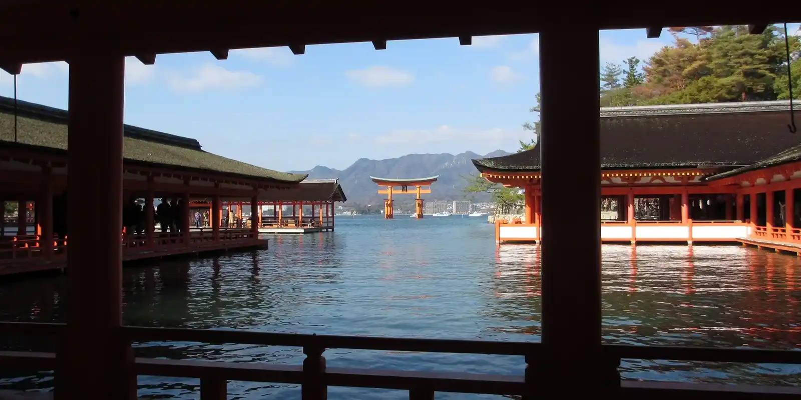 Is Miyajima Worth It? What Visitors Actually Say — and the One Thing That Decides Your Day