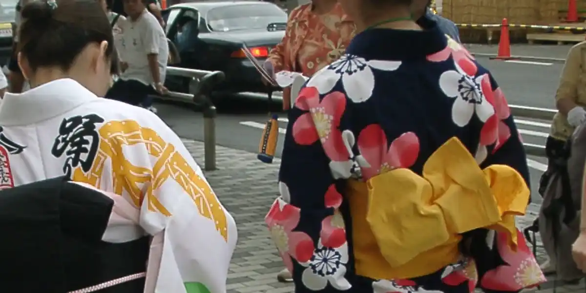 Why Your Yukata Doesn't Have to Be Perfect — What Japanese People Actually Think When You Give It a Try