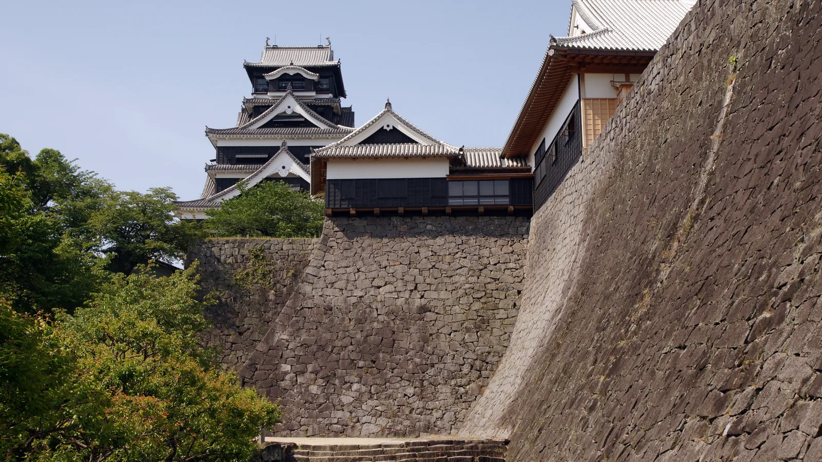 Kumamoto Castle — A Fortress Being Put Back Together, One Numbered Stone at a Time